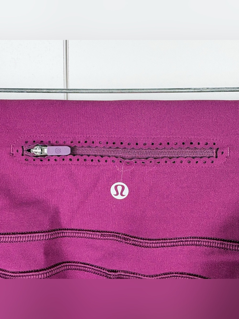 Lululemon Mind Over Miles Crop 17" Marvel Purple Size 6 Luxtreme Legging Tight - Picture 6 of 8